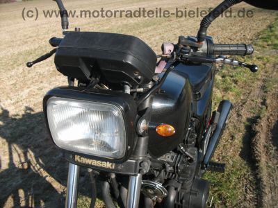 Kawasaki_KZ_400_J_4-Zylinder_schwarz_Typ_KZ_400_M_-_wie_KZ_ZX_Z_400_500_550_750_A_B_C_D_E_UT_GP_65.jpg