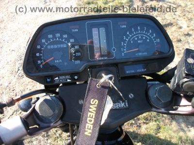 Kawasaki_KZ_400_J_4-Zylinder_schwarz_Typ_KZ_400_M_-_wie_KZ_ZX_Z_400_500_550_750_A_B_C_D_E_UT_GP_74.jpg