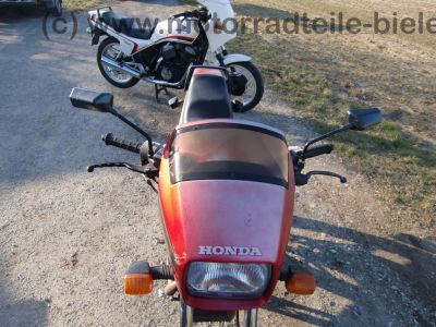 Honda_VT_500_E_rot_PC11_Kardanschaden_-_EZ_1987_50_PS_wie_VT_500_C_Custom_Shadow_PC08_37b.jpg