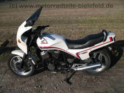 Honda_VT_500_E_weiss_PICHLER_Verkleidung_PC11_-_EZ_1987_50_PS_wie_VT_500_C_Custom_Shadow_PC08_13.jpg