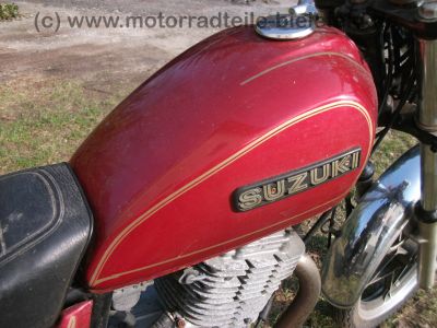 Suzuki_GN_400_D_Chopper_rot_Einzylinder_Gepaecktraeger_wie_GN_DR_125_250_400_SP_370_LS_650_Savage_64.jpg