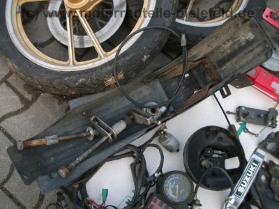 Suzuki_GSX_400_E_GK51C_zerlegt_Teile_Raeder_Tacho_-_wie_GSX_250_400_450_E_GK53C_GJ53B_11.jpg
