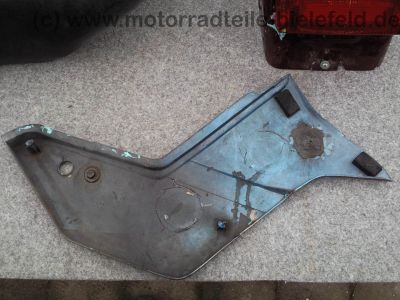 Suzuki_GSX_750_ES_EF_E_GR72A_GR_72_A_Sitzbank_Seitenteil_Seitenverkleidung_Heck_Heckteil_Ruecklicht_10.jpg