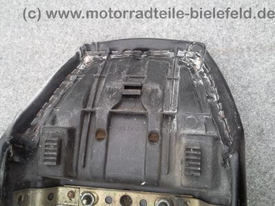 Suzuki_GSX_750_ES_EF_E_GR72A_GR_72_A_Sitzbank_Seitenteil_Seitenverkleidung_Heck_Heckteil_Ruecklicht_26.jpg