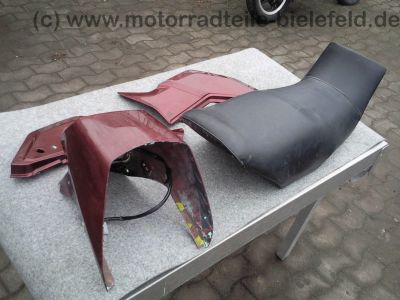 Suzuki_GSX_750_ES_EF_E_GR72A_GR_72_A_Sitzbank_Seitenteil_Seitenverkleidung_Heck_Heckteil_Ruecklicht_4.jpg