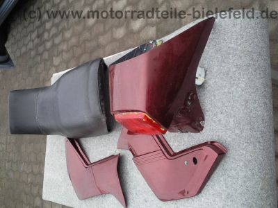 Suzuki_GSX_750_ES_EF_E_GR72A_GR_72_A_Sitzbank_Seitenteil_Seitenverkleidung_Heck_Heckteil_Ruecklicht_5.jpg