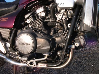 Honda_VF_1100_C_Custom_SC12_V65_MAGNA_1_Hd___32tkm_kein_Unfall_-_wie_VF_750_1000_1100_S_F_C_Sabre_Interceptor_101.jpg