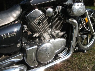 Kawasaki_VN-15_VULCAN_VN_15_1500_A_B_C_D_VNT50A_VNT_50_A_EZ_1988_vorverlegte_Fussrasten_Breitlenker_Ochsenaugen_82.jpg