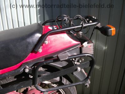 Kawasaki_GPz_550_UT_rot_GIVI_Gepaecktraeger_Koffertraeger_-_Z_ZX_KZ_GPz_400_500_550_750_A_B_UT_GP_LTD_16.jpg