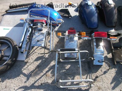 Kawasaki_Z_KZ_400_440_Twin_A_B_H_LTD_Teile_Tank_Seitendeckel_Sitzbank_Koffertraeger_65.jpg