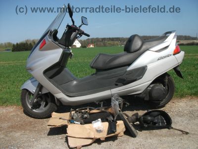 Yamaha_YP_250_Majesty_4UC_silber_Motorschaden_-_wie_MBK_SKYLINDER_X-MAX_XMAX_X_Max_XQ_YP_125_250_Maxster_Thunder_1.jpg