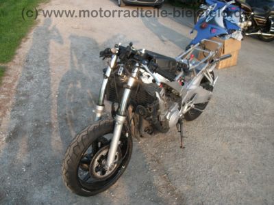 Honda_CBR_600_F_PC25_blau_CRASH_-_wie_CB_CBF_400_600_1000_PC23_PC31_120.jpg