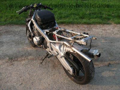 Honda_CBR_600_F_PC25_blau_CRASH_-_wie_CB_CBF_400_600_1000_PC23_PC31_122.jpg