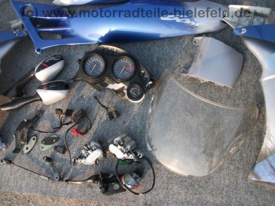 Honda_CBR_600_F_PC25_blau_CRASH_-_wie_CB_CBF_400_600_1000_PC23_PC31_22.jpg