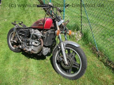 Honda_CX_500_C_rot_Custom_Chopper_PC01_Schuh_Gepaecksystem__39.jpg