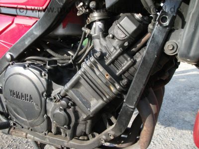 Yamaha_FZ_750_GENESIS_1FN_LSL_Superbike_Lenker_wie_FZR_FZ_400_600_750_2KK_3KT_1FV_1TV_9.jpg