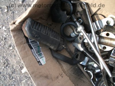 Yamaha_XS_750_1T5_Koffertraeger_SCHUH_MOTAD_Auspuff_3in1KONI_-_wie_GX_XS_650_850_1100_SE_D_E_SP_F_SF_13.jpg