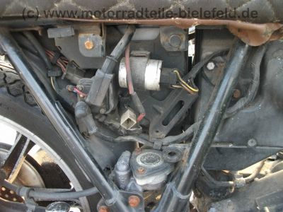 Yamaha_XS_750_1T5_Koffertraeger_SCHUH_MOTAD_Auspuff_3in1KONI_-_wie_GX_XS_650_850_1100_SE_D_E_SP_F_SF_164.jpg