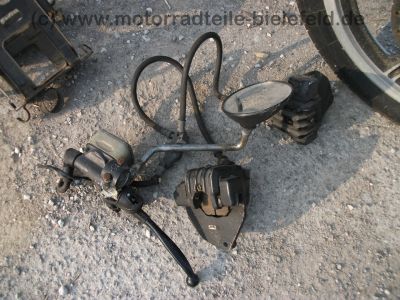 Yamaha_XS_750_1T5_Koffertraeger_SCHUH_MOTAD_Auspuff_3in1KONI_-_wie_GX_XS_650_850_1100_SE_D_E_SP_F_SF_7.jpg