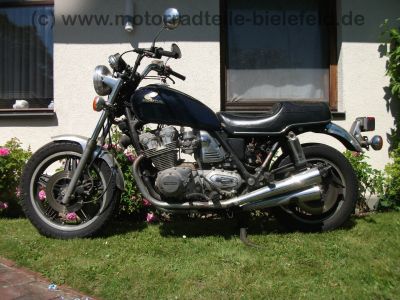 Honda_CB_900_C_Custom_Chopper_SC04_Kardan_10_Gang_Gepaecktraeger_Sturzbuegel_wie_CB_650_750_1000_C_RC_05_06_08_10_1.jpg