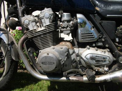 Honda_CB_900_C_Custom_Chopper_SC04_Kardan_10_Gang_Gepaecktraeger_Sturzbuegel_wie_CB_650_750_1000_C_RC_05_06_08_10_14.jpg