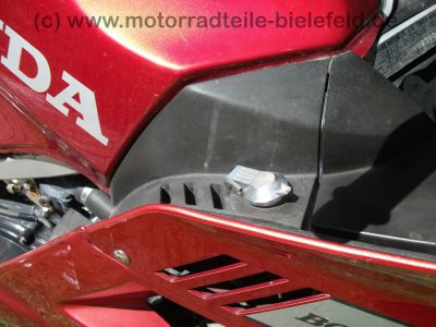 Honda_VF_1000_F2_Bol_d�Or_SC15_rot-silber_V4_wie_VF_400_500_700_750_1100_F_F2_C_S_R_SC16_116.jpg