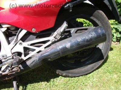 Honda_VF_1000_F2_Bol_d�Or_SC15_rot-silber_V4_wie_VF_400_500_700_750_1100_F_F2_C_S_R_SC16_24.jpg