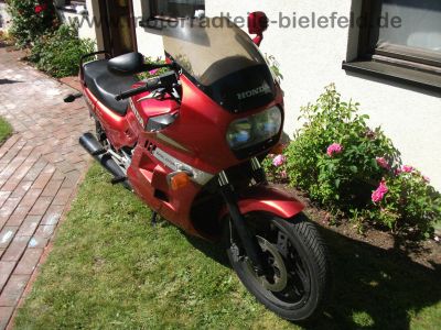 Honda_VF_1000_F2_Bol_d�Or_SC15_rot-silber_V4_wie_VF_400_500_700_750_1100_F_F2_C_S_R_SC16_88.jpg