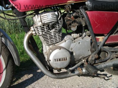Yamaha_XS_360_lila-rot_1U4_Twin_-_wie_XS_250_1U5_400_SE_2A2_4G5_30.jpg