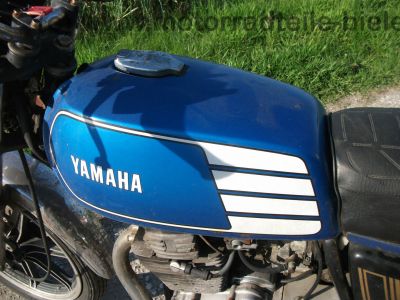 Yamaha_XS_400_2A2_blau-weiss_Twin_-_wie_XS_250_1U5_XS_360_1U4_XS_400_SE_4G5_22.jpg