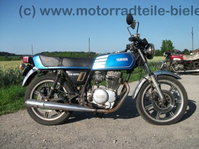 Yamaha_XS_400_2A2_blau-weiss_Twin_-_wie_XS_250_1U5_XS_360_1U4_XS_400_SE_4G5_58.jpg