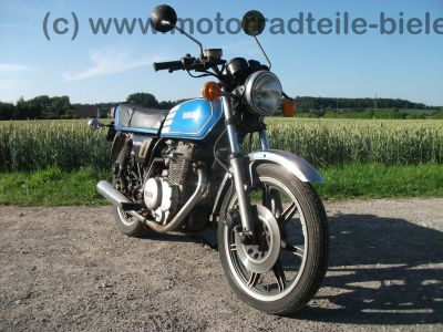 Yamaha_XS_400_2A2_blau-weiss_Twin_-_wie_XS_250_1U5_XS_360_1U4_XS_400_SE_4G5_59.jpg
