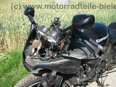 Kawasaki_ZZR_1100_C_ZXT10C_schwarz_150PS_-_wie__ZZ-R_1100_D_ZXT10D_GPZ_1100_ZXT10E_600_E_D_82.jpg