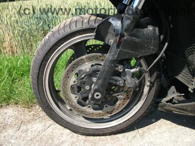 Kawasaki_ZZR_1100_C_ZXT10C_schwarz_150PS_-_wie__ZZ-R_1100_D_ZXT10D_GPZ_1100_ZXT10E_600_E_D_84.jpg