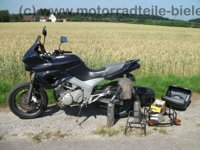 Yamaha_TDM_850_3VD_blau_Crash_original_Koffersystem_Koffer_Koffertraeger_Gepaecktraeger_Hepco_und_Becker_Hecktraeger_5.jpg