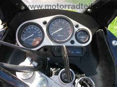 Yamaha_TDM_850_3VD_blau_Crash_original_Koffersystem_Koffer_Koffertraeger_Gepaecktraeger_Hepco_und_Becker_Hecktraeger_61.jpg