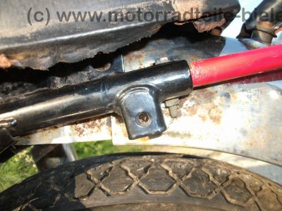 Honda_CB_250_G_schwarz-rot_wie_CB_CJ_250_350_360_G_K_T_39.jpg
