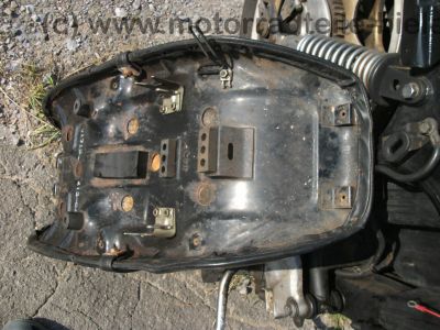 Honda_CB_400_N_schwarz_Crash_teilzerlegt_-_wie_CB_CM_250_400_450_T_N_95.jpg