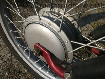 Simson_Schwalbe_weinrot_KR_51_-_1_K_Bj__1975_wie_Spatz_Star_Sperber_Habicht_23.jpg