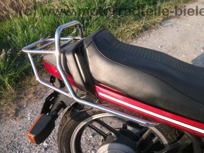 Yamaha_XZ_550_S_11U_weiss-rot_Verkleidung_Gepaecktraeger_Koffertraeger_orig__Auspuff_11H_-_14711_-_wie_XZ_400_D_24R_11V_11J_11K_80.jpg