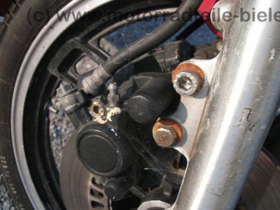 Yamaha_XZ_550_S_11U_weiss-rot_Verkleidung_Gepaecktraeger_Koffertraeger_orig__Auspuff_11H_-_14711_-_wie_XZ_400_D_24R_11V_11J_11K_92.jpg