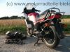 Yamaha_XZ_550_S_11U_weiss-rot_Verkleidung_Gepaecktraeger_Koffertraeger_orig__Auspuff_11H_-_14711_-_wie_XZ_400_D_24R_11V_11J_11K_2.jpg