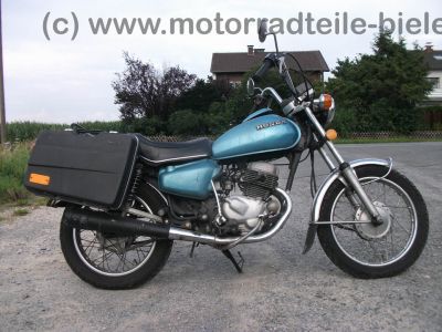 Honda_CM_185_T_hellblau_KRAUSER_Gepaecktraeger_Koffersystem_-_wie_CB_CM_125_200_250_C_T_Twin_MC01_Chopper_Custom_37.jpg