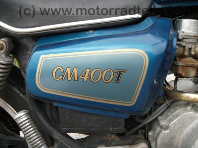 Honda_CM_400_T_blau_CRASH_SCHUH_Gepaecktraeger_Koffersystem_-_wie_CB_CM_125_200_250_400_C_T_Twin_NC01_MC01_MC06_Chopper_Custom_72.jpg