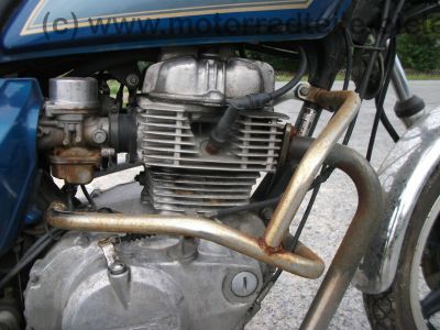 Honda_CM_400_T_blau_CRASH_SCHUH_Gepaecktraeger_Koffersystem_-_wie_CB_CM_125_200_250_400_C_T_Twin_NC01_MC01_MC06_Chopper_Custom_75.jpg