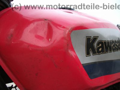 Kawasaki_GPZ_305_BD_rot_Tankbeulen_Belt_Drive_Twin_-_wie_KZ_Z_GPZ_CSR_250_305_400_440_A_B_C_D_LTD_44.jpg