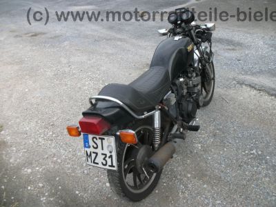 Yamaha_XJ_550_schwarz_Chrombuegel_Heckbuegel_-_wie_XJ_400_500_600_650_750_4.jpg
