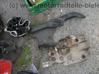 Honda_XL_600_R_PD03_rot_unfallfrei_Kopfrisse_-_wie_XL_XR_250_350_400_500_600_650_R_RM_LM_MD11_ND03_PD04_16.jpg