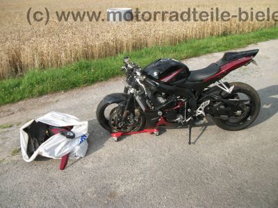 Suzuki_GSXR_GSX-R_750_K6_K7_GR7KA_2006_2007_110_kW_-_wie_GSXR_600_GSXR_1000_10.jpg
