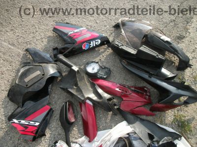 Suzuki_GSXR_GSX-R_750_K6_K7_GR7KA_2006_2007_110_kW_-_wie_GSXR_600_GSXR_1000_26.jpg